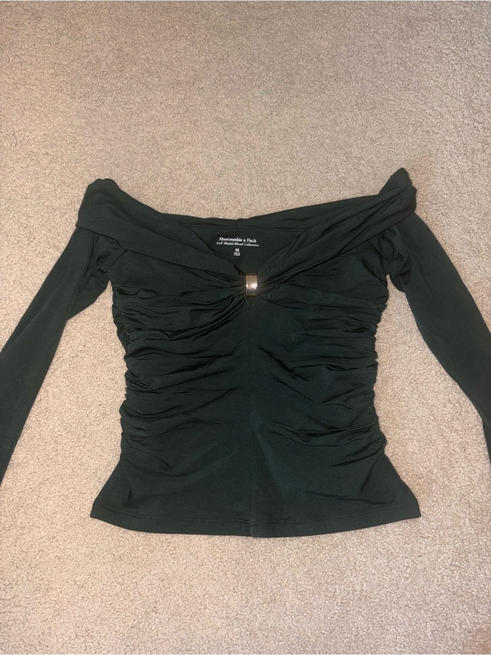 Abercrombie & Fitch Black Off-Shoulder Ruched Long Sleeve Top with Center Accent